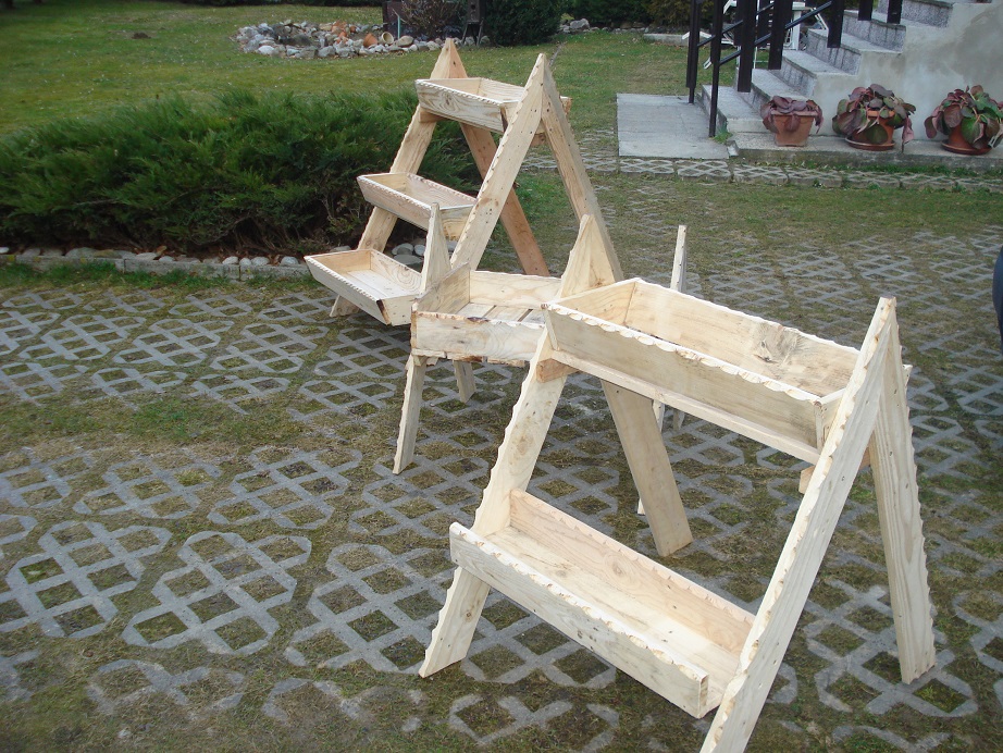 som vyrabal stojany na kvety 2014
